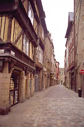 Dinan